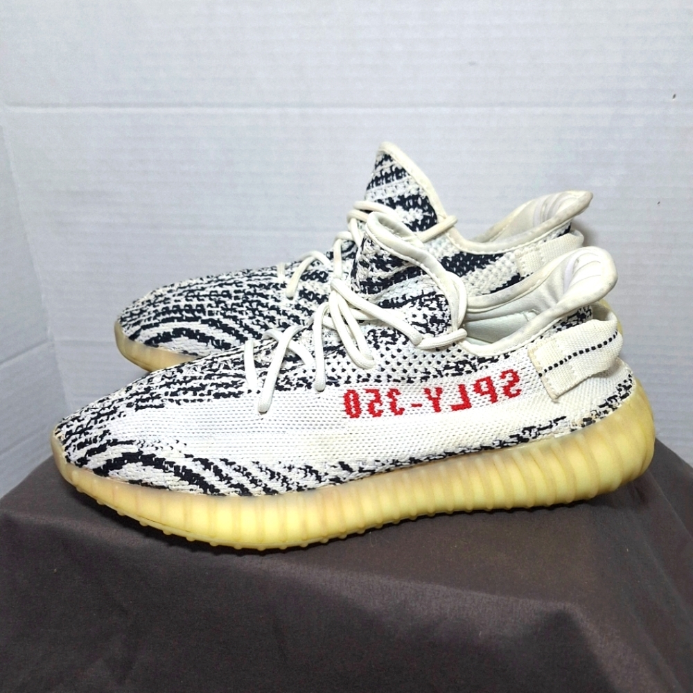 YEEZY ZEBRA Adidas Boost 350 V2 2017 Mens Size 7.5 Great Used Condition
